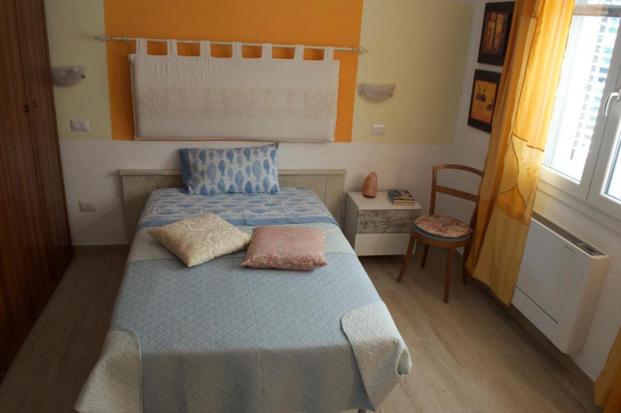 Hotel Insula -- Telti Extérieur photo