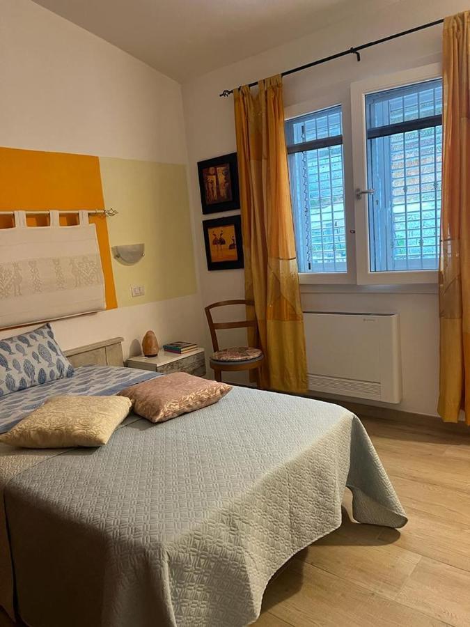 Hotel Insula -- Telti Extérieur photo